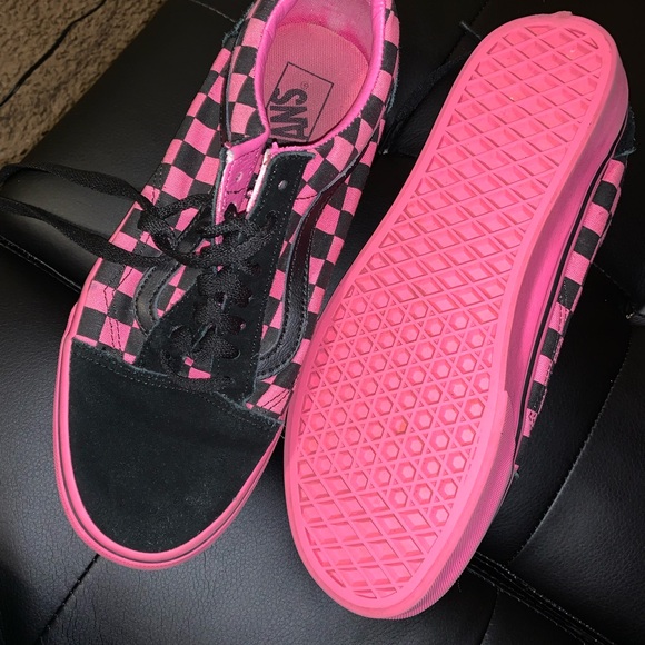 Vans - Picture 3 of 5